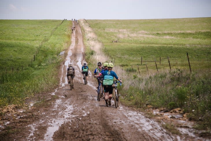 Unbound-gravel-race-race-conditions-mud