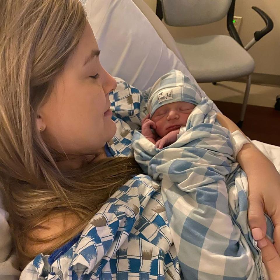 Country Singer Rhett Akins and Wife Sonya Welcome Son Brody James: 'My  Heart Is About to Explode'