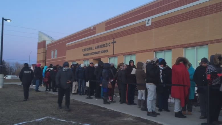 Parents line up in frigid temperatures to get their kids into 'good school'