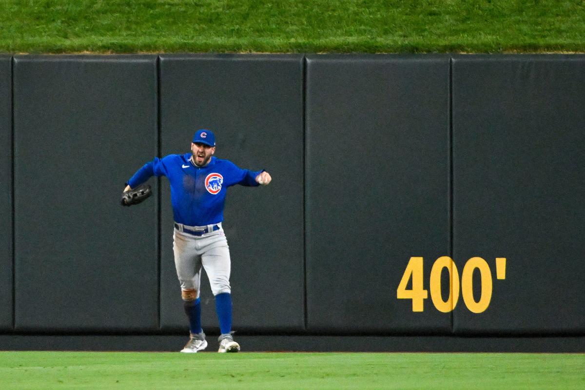 Watch: Cubs' Mike Tauchman saves game, robs Cardinals of walk-off home run  in final at-bat