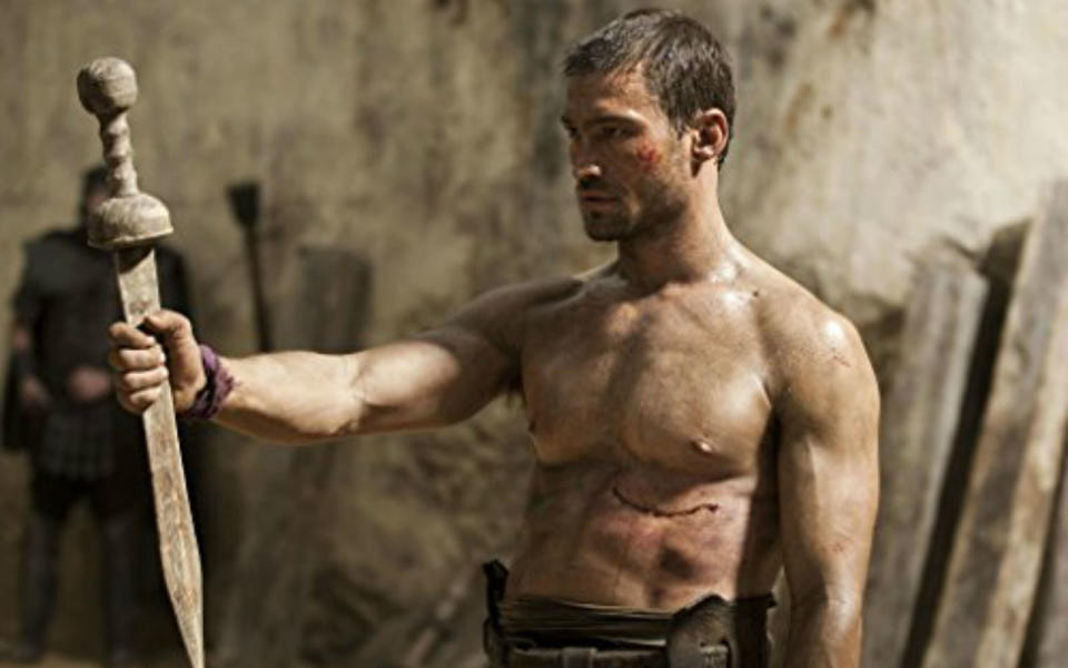 <p>Le personnage de <i>Spartacus</i>, dans la série du même nom, était joué par Andy Whitfield lors de la première saison. </p>...