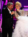 <p>Artiste aussi éclectique qu’imprévisible, Lady Gaga effectue un retour magistral sur le devant de la scène en 2014 avec l’album Cheek to Cheek, réalisé en duo avec Tony Bennett. Dans cet opus, les deux stars reprennent des standards de jazz. Un pari risqué mais réussi, puisque l’album s’est écoulé à plus d’un million d’exemplaires et a été récompensé par un Grammy Award. </p>