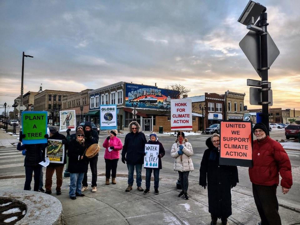 A local group from Lakeshore Unitarian Universalist Fellowship is gathering at 5 p.m. every Friday through Earth Day on April 22 to protest the expansion of the Enbridge Line 5 oil pipeline.