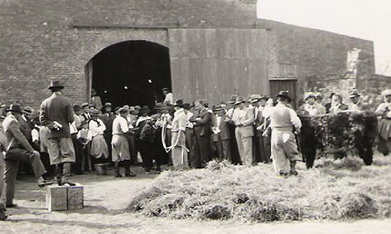 La cabaña, que lleva 100 años de vigencia, comenzó a dar remates en 1937