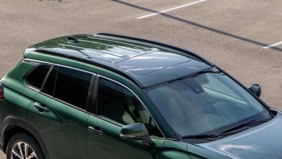 天窗排水孔與擋風玻璃防水膠條需要留意。(示意圖來源/ Toyota)