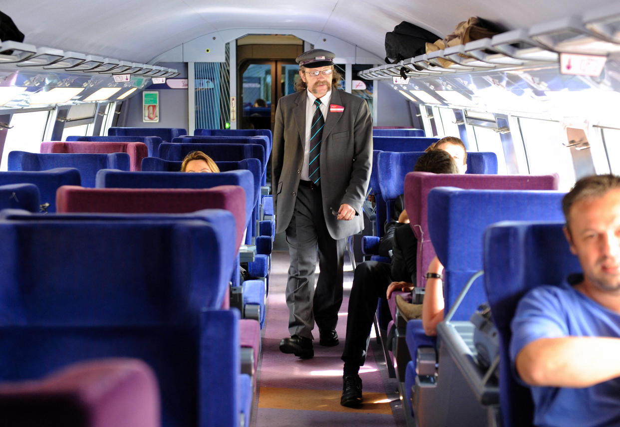 SNCF : les contrebasses, interdites pendant longtemps dans les trains, vont enfin pouvoir prendre les transports (Photo prise dans un TGV) 