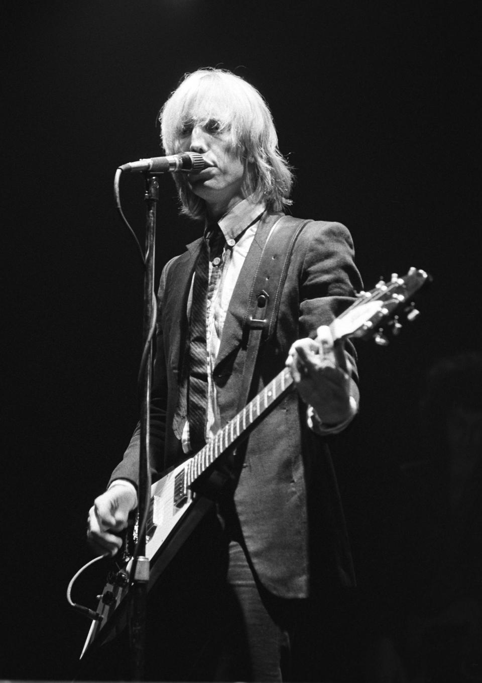 Performing&nbsp;at the Riviera Theatre in Chicago Sept. 28, 1978.