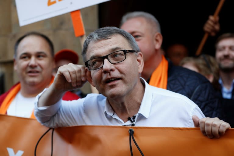 Lubomir Zaoralek has said he will not rule out a coalition with the populist ANO party