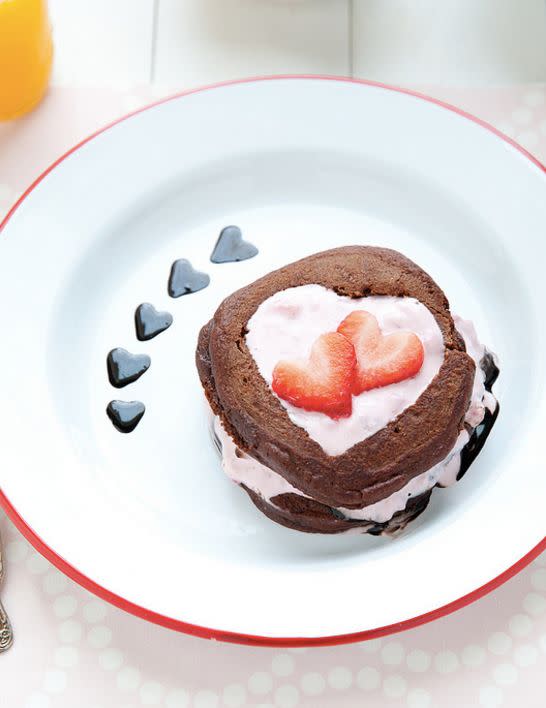 <strong>Get the <a href="http://www.annies-eats.com/2015/02/09/chocolate-pancakes-with-strawberry-yogurt/" target="_blank">Chocolate Pancakes With Strawberry Yogurt recipe</a> from Annie's Eats</strong>