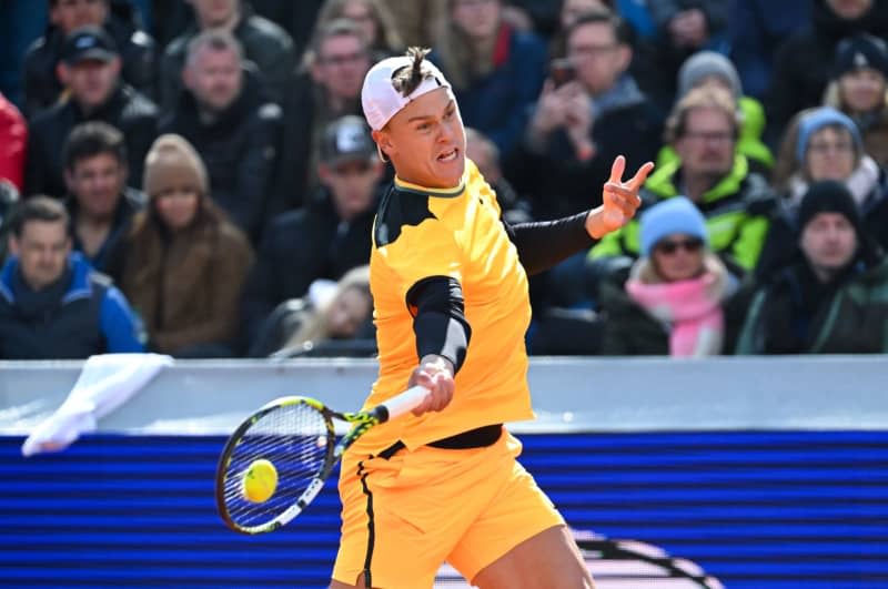 Denmark's Holger Rune in action against Colombia's Daniel Elahi Galan during their Men's round of 16 tennis match of the ATP Munich 2024 tour. Sven Hoppe/dpa