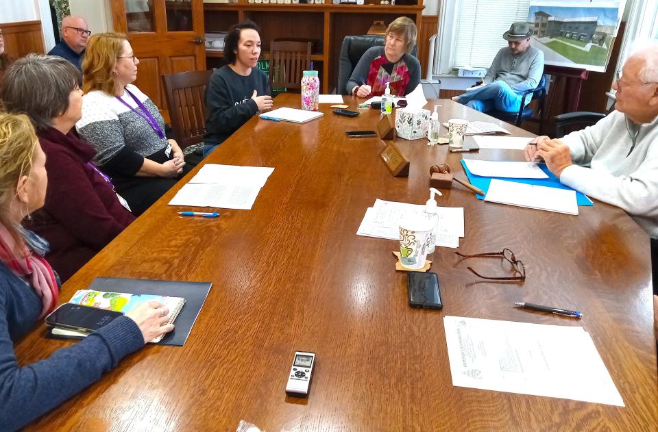 Summer McCluggage, top left, shares her experiences with the Learning Bridge program and how it has helped her as a parent of a child with autism.