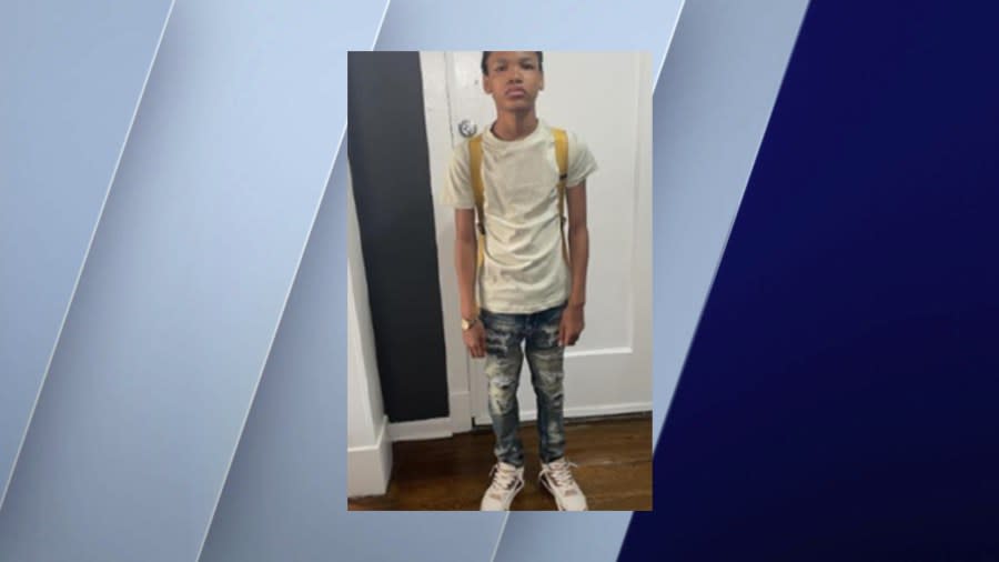 Chicago police are looking for 15-year-old Jabraan Combs who was last seen in the 7200 block of South Jeffrey Boulevard in South Shore at around 2 p.m. on Sunday. 