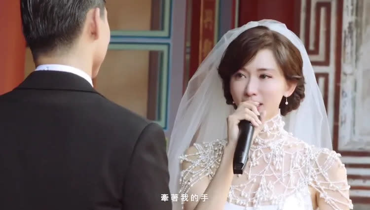 林志玲當年在結婚儀式上哽咽落淚。翻攝自林志玲臉書