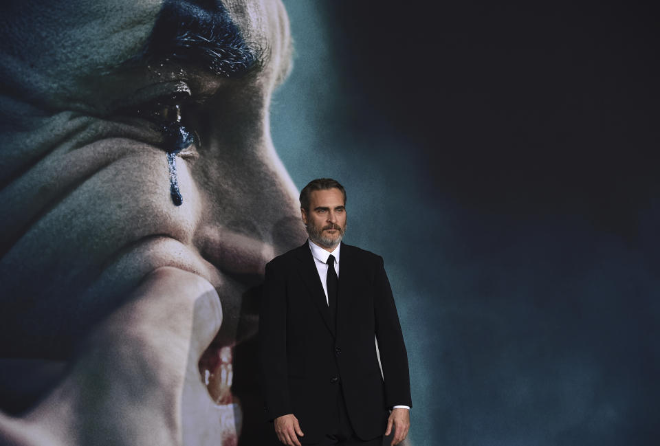 Joaquin Phoenix arrives at the Los Angeles premiere of his film "Joker," on Sept. 28, 2019. (Photo by Jordan Strauss/Invision/AP)
