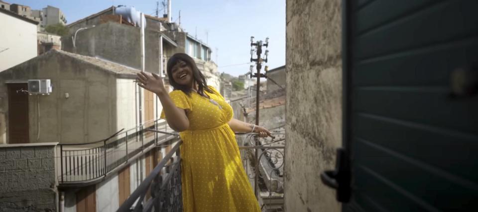 This 41-year-old Atlanta mom couldn't afford a home in the US — so she bought one in Italy for $62K and says she only needs $450K to retire now. Why more Americans are following suit