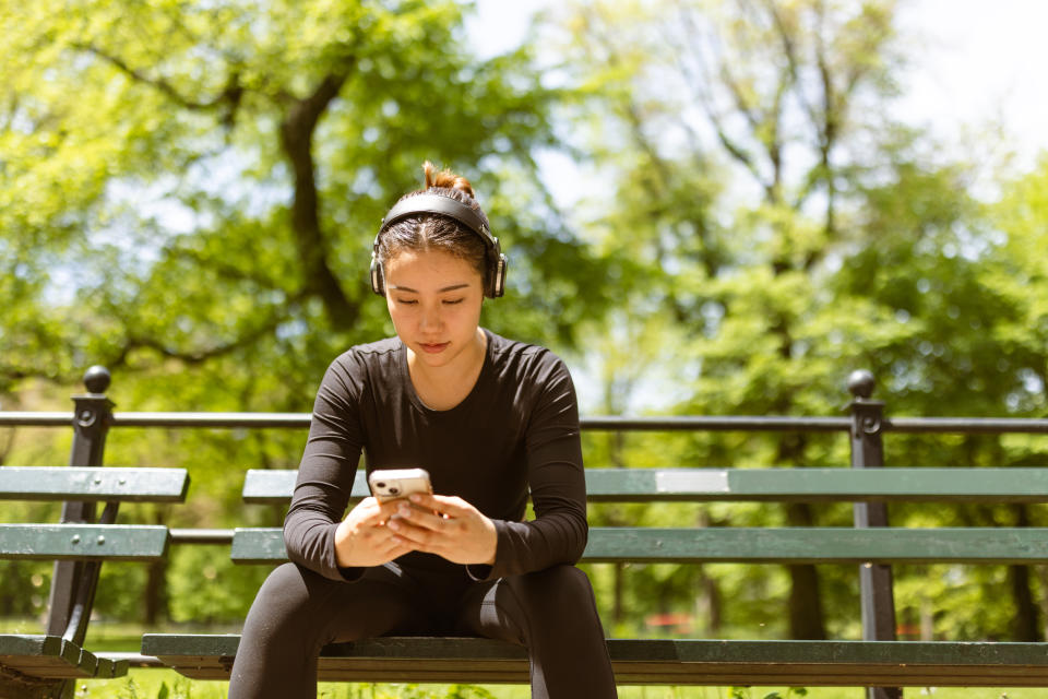 Cute multiracial girl jogging in Central Park, NYC. Canadians are advised to speak to a dietitian, rather than taking advice from influencers. (Getty)