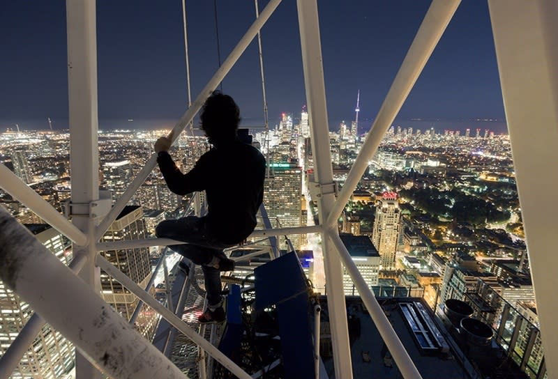 Vertigo: Photography taken to jaw-dropping heights