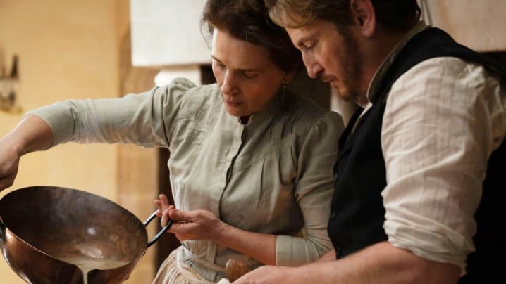 A woman and a man cook in The Taste of Things.