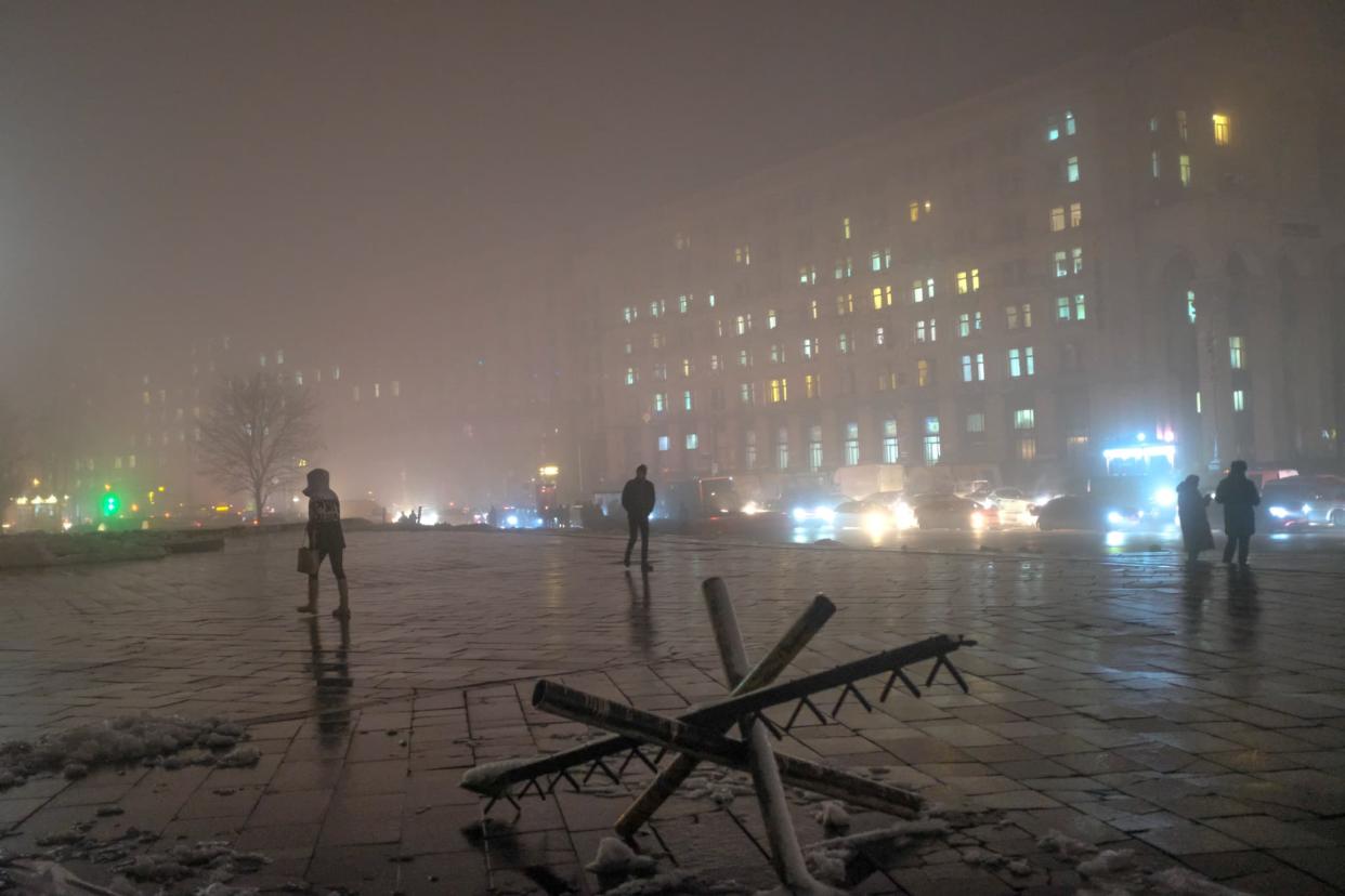 Kiev de nuit en novembre 2022 - BULENT KILIC / AFP