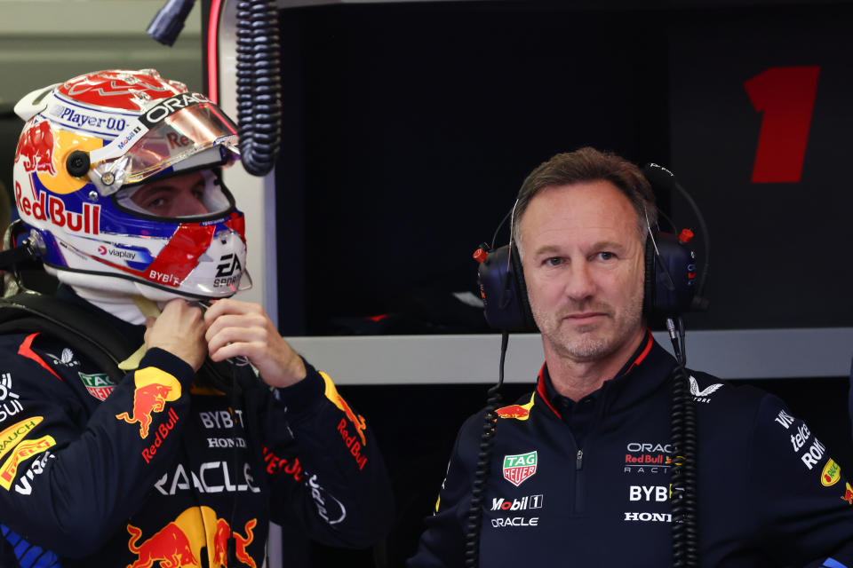 Rumores de la salida de Max Verstappen (izquierda), piloto de Red Bull Racing, han incremntado ante las acusaciones por conducta inapropiada contra Christian Horner, director del equipo. (Foto: Jakub Porzycki/NurPhoto via Getty Images)