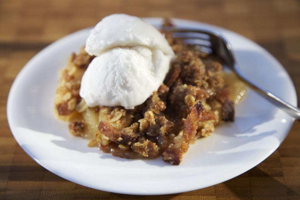 14) Cinnamon-Apple Cobbler