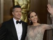 Wilde Ehe war gestern - Angelina Jolie und Brad Pitt sind verheiratet. Foto: Mike Nelson