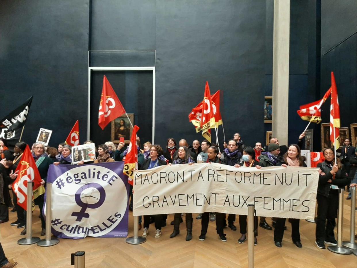 150 grévistes ont occupé la salle de la Joconde au musée du Louvre, ce mercredi 8 mars au matin