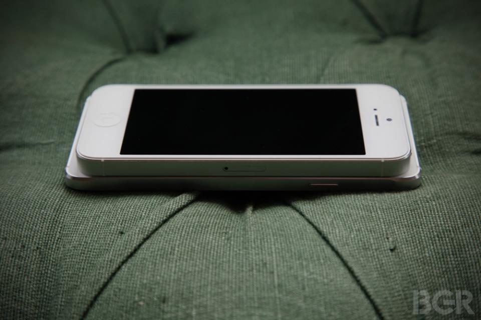 Hands on: Samsung’s iPhone 5 is absolutely beautiful