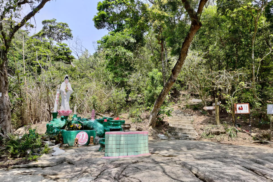 觀音送子算是少數有趣景點