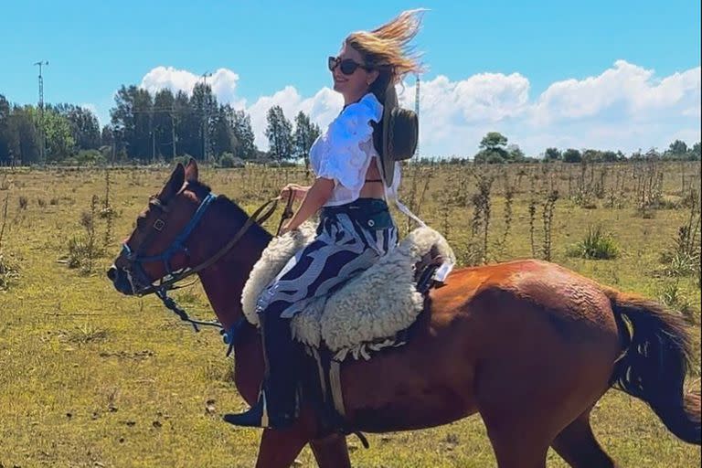 Katheryn Winnick, de cabalgata en José Ignacio