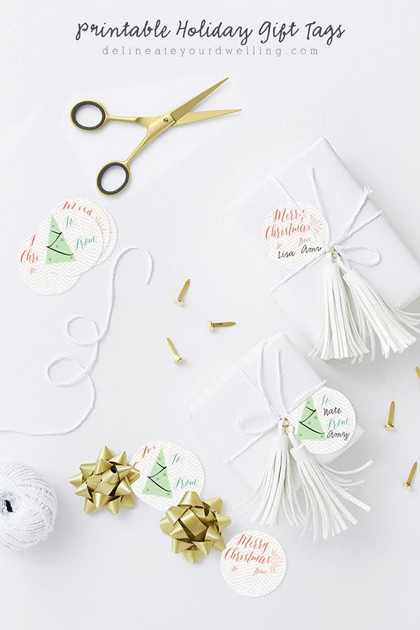 Make a Gift Bag from Wrapping Paper - Delineate Your Dwelling