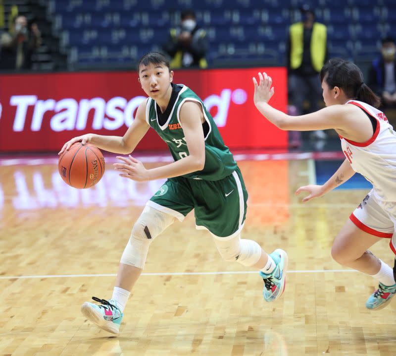 ▲北一女王詩涵新高20分小綠3連勝，駱總點名她「太愛拉竿」。高中體總提供