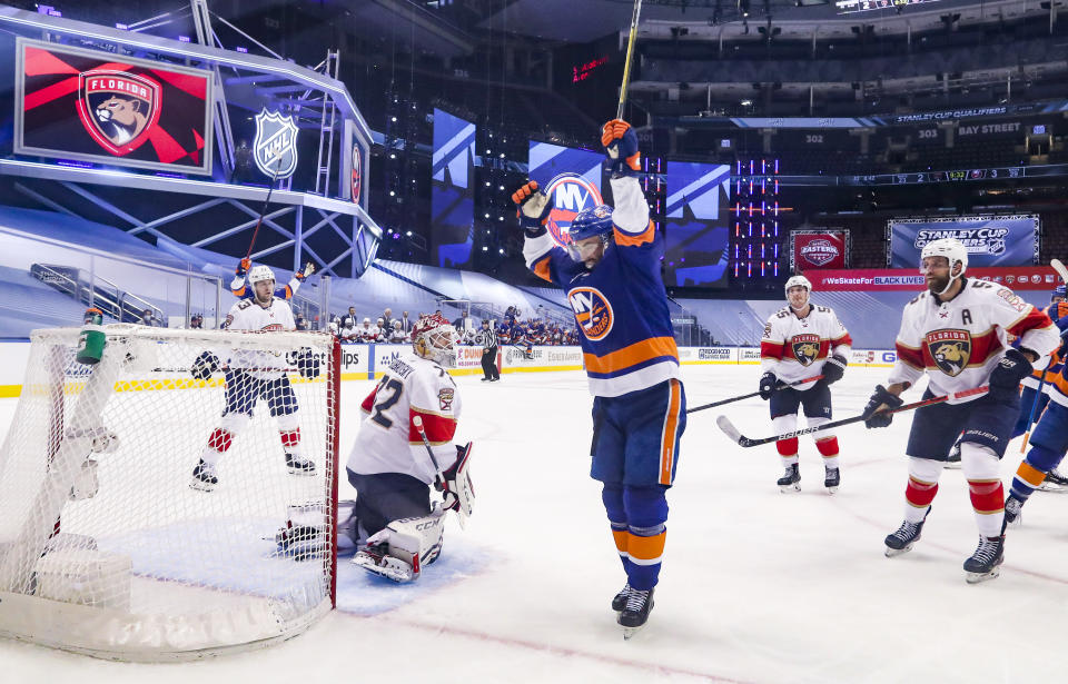 TORONTO, ONTARIO - AUGUST 04:  Jordan Eberle #7 of the New York Islanders celebrates after scoring against Sergei Bobrovsky #72 of the Florida Panthers during the third period in Game Two of the Eastern Conference Qualification Round at Scotiabank Arena on August 04, 2020 in Toronto, Ontario. (Photo by Chase Agnello-Dean/NHLI via Getty Images)