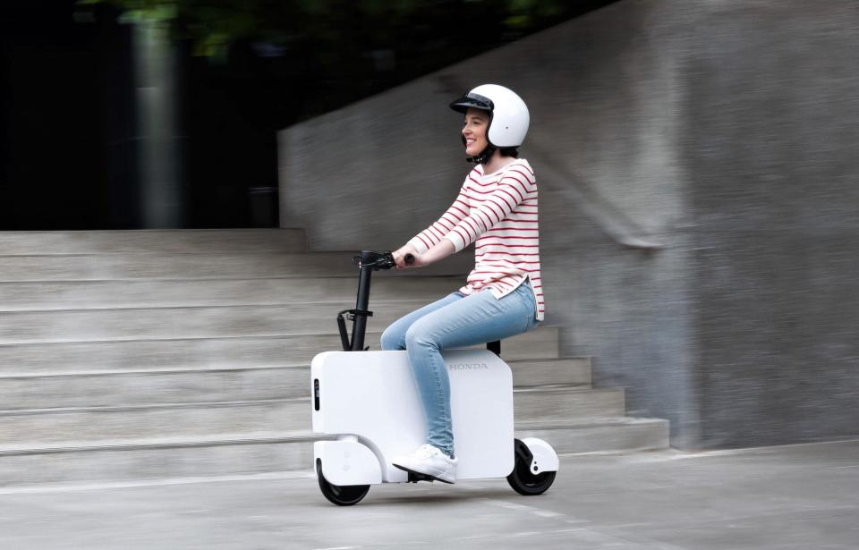 Honda's Motocompacto in motion. <em>Honda</em>