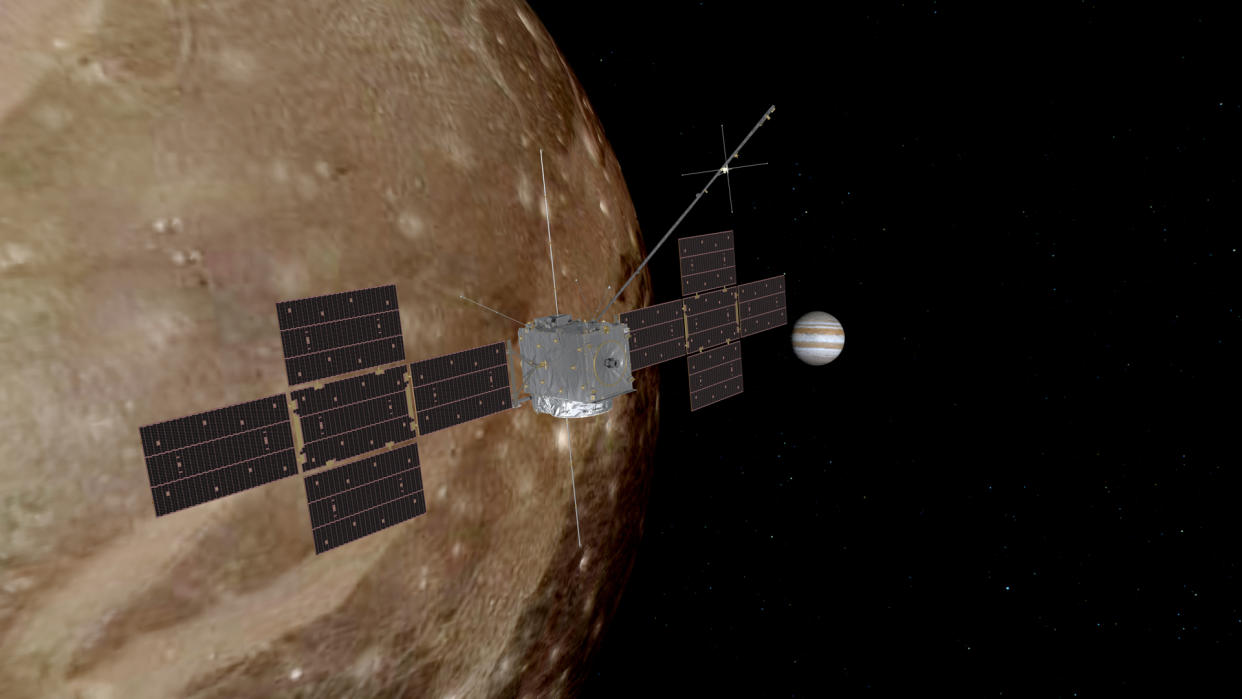  An animation depicting Europe's JUICE spacecraft approaching Jupiter's moon Ganymede. 