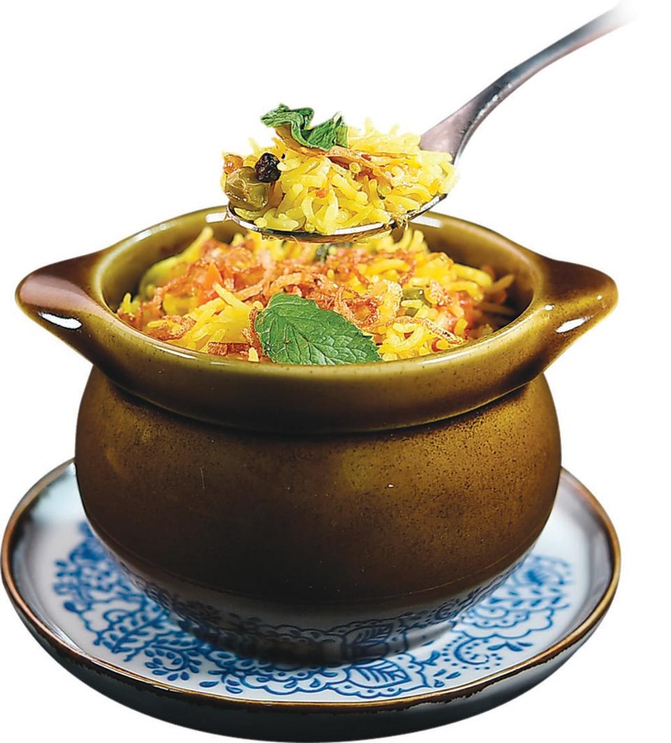 印度菜很下飯，在〈夏花餐室〉印度餐廳享用印度美食，可搭配〈番紅花香料飯〉。圖／姚舜