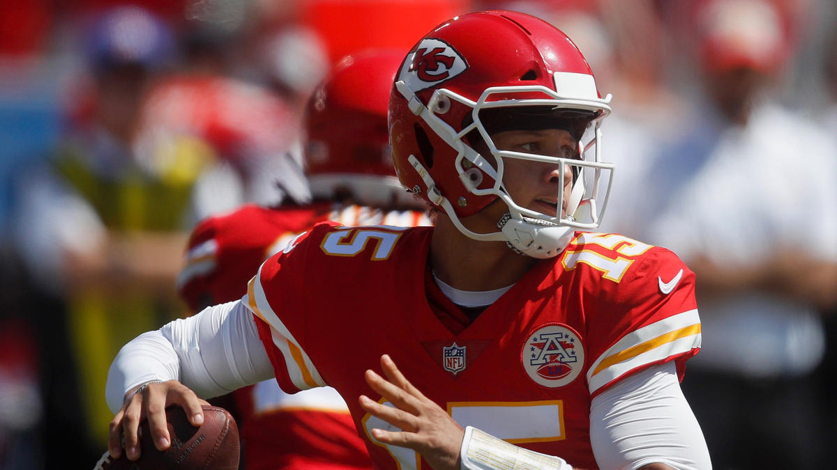 Week 13 Fantasy QB Breakdown: Death, Taxes, Patrick Mahomes vs. Raiders