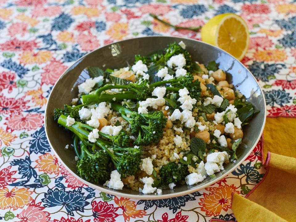 How to make Yasmin Khan’s Jerusalem-inspired chickpea, tenderstem and bulgur wheat pilaf