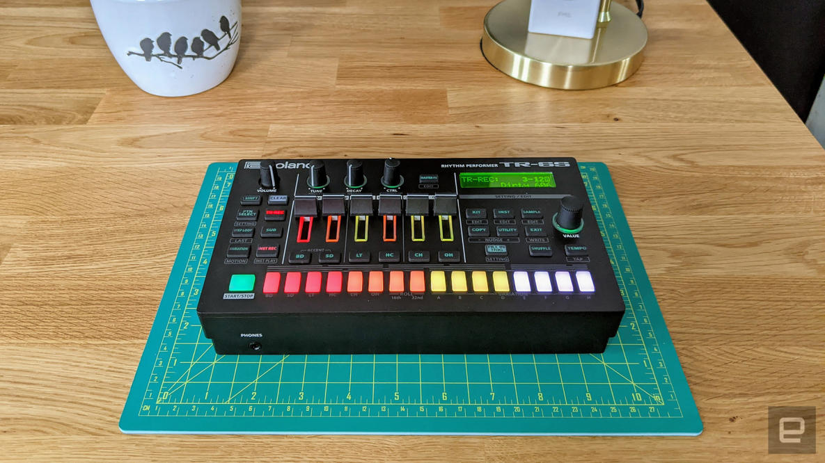 Roland tr6s aira