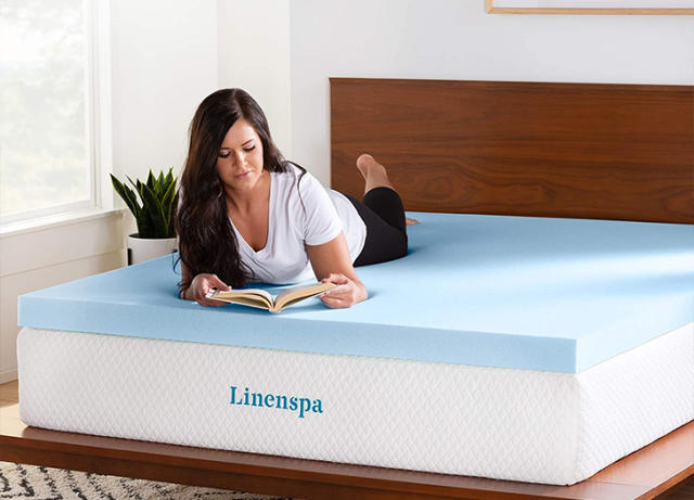 Leesa Mattress Topper with Cooling Foam and Washable Cover Queen Size