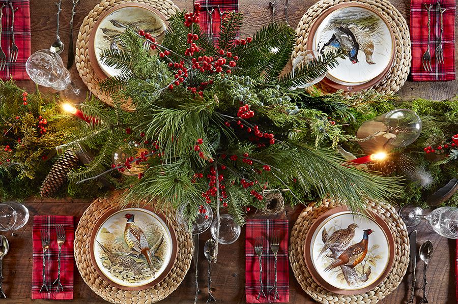 Holiday Tablecloths are Overrated! Try a Placemat Instead