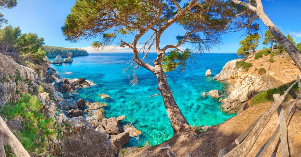 Cala Deià Beach: Spain