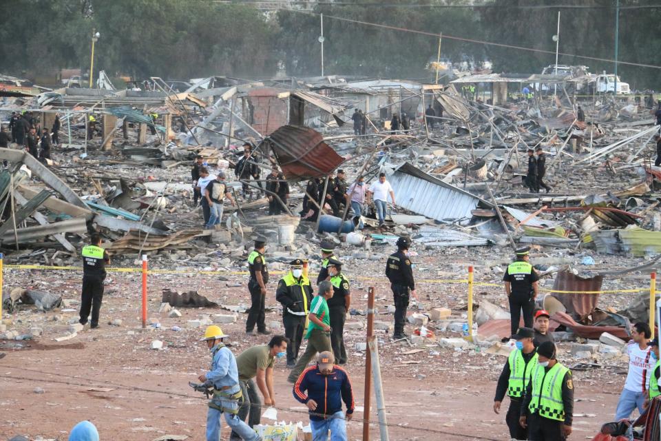 FOTOS: El mercado de Tultepec, antes y después de la explosión