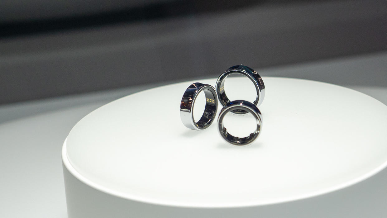  Eyes on with the Samsung Galaxy Ring at MWC 2024. 