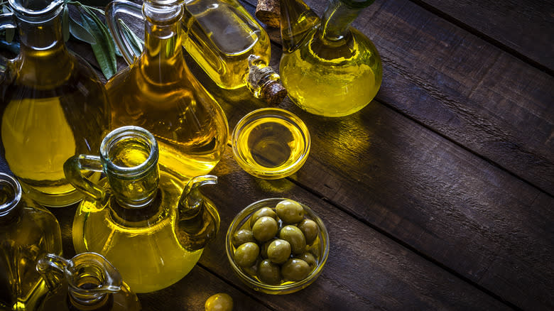 variety of olive oils