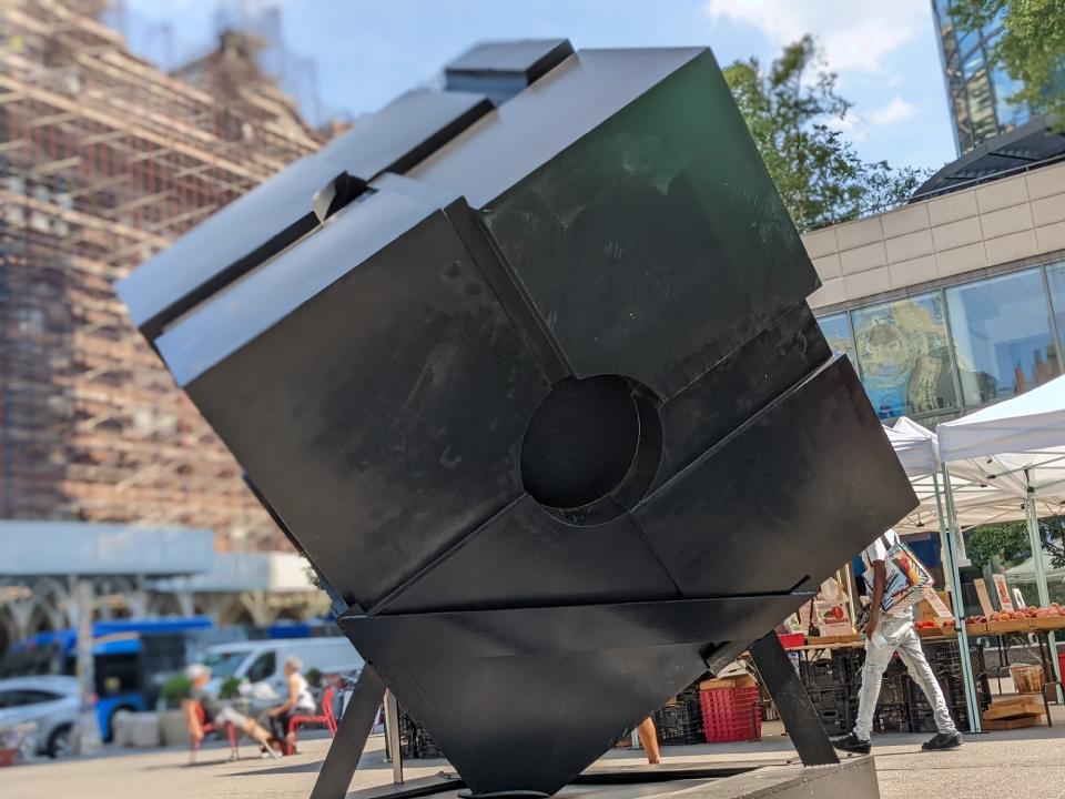 <p>A Portrait mode picture from the Pixel 6a's camera, featuring the giant black cube in Manhattan's Astor Place.</p>
