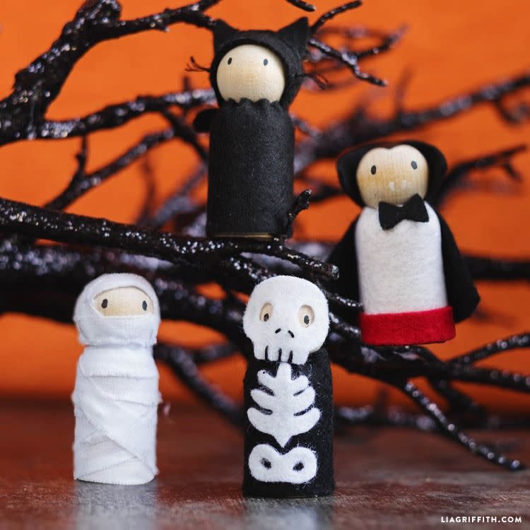 Halloween Peg Dolls