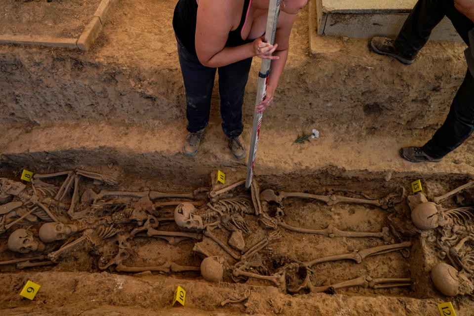 La exhumación en Huesca de 12 víctimas de la Guerra Civil