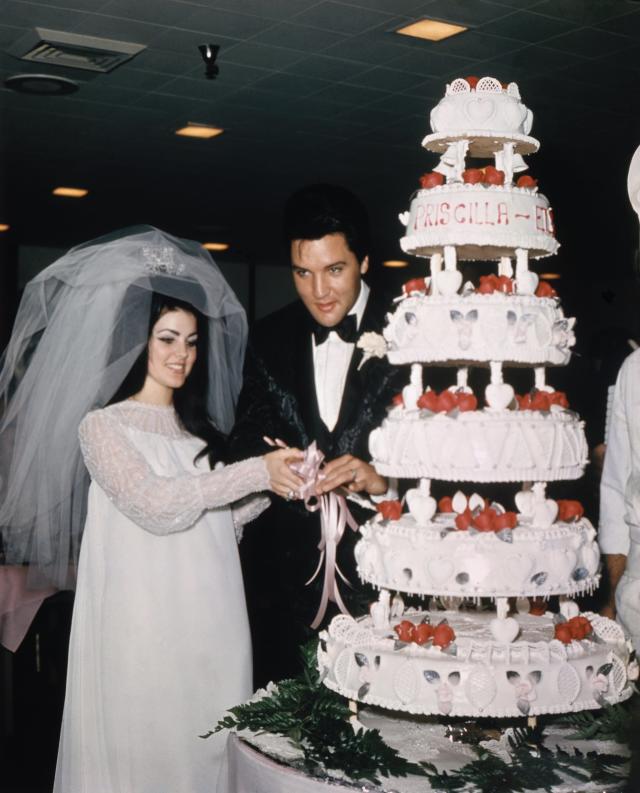 priscilla presley wedding dress replica