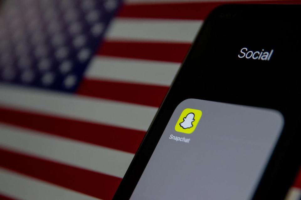 Snapchat一款「哭泣濾鏡」近日受到大批網友喜愛。（翻攝自PEXELS圖庫）